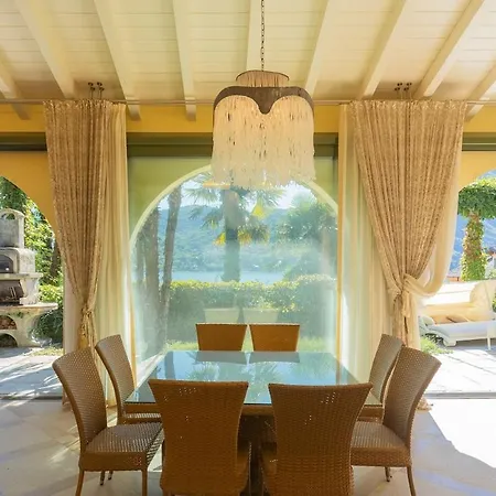 Luxury In * Tremezzo