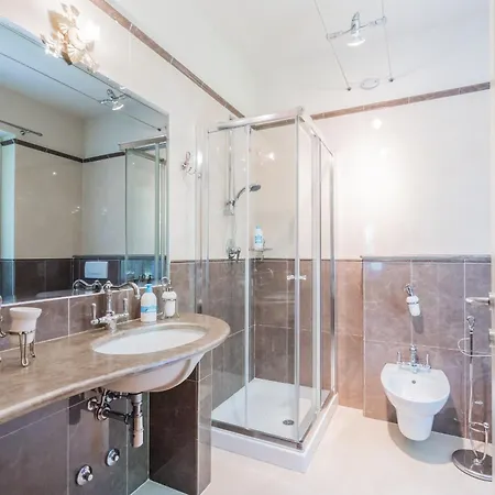 Luxury In * Tremezzo