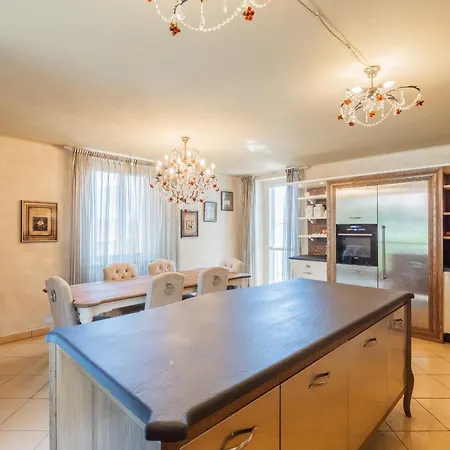 Luxury In Villa