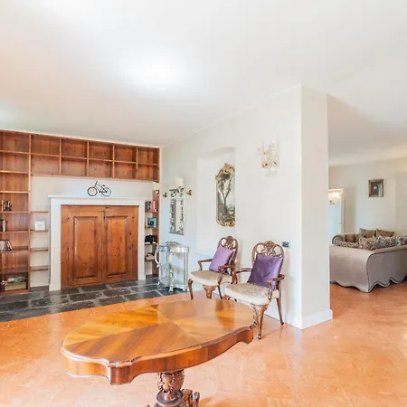 Luxury In * Tremezzo