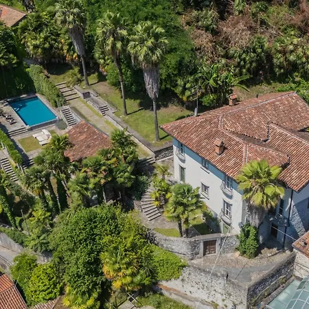 Villa Luxury In *