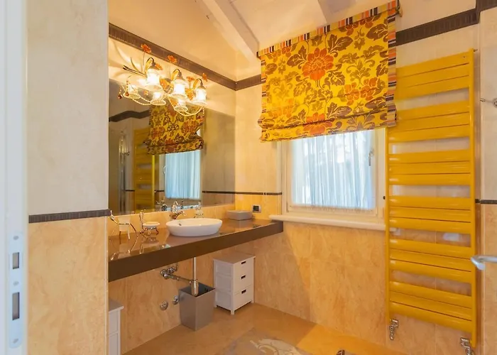 Luxury In Villa Tremezzo